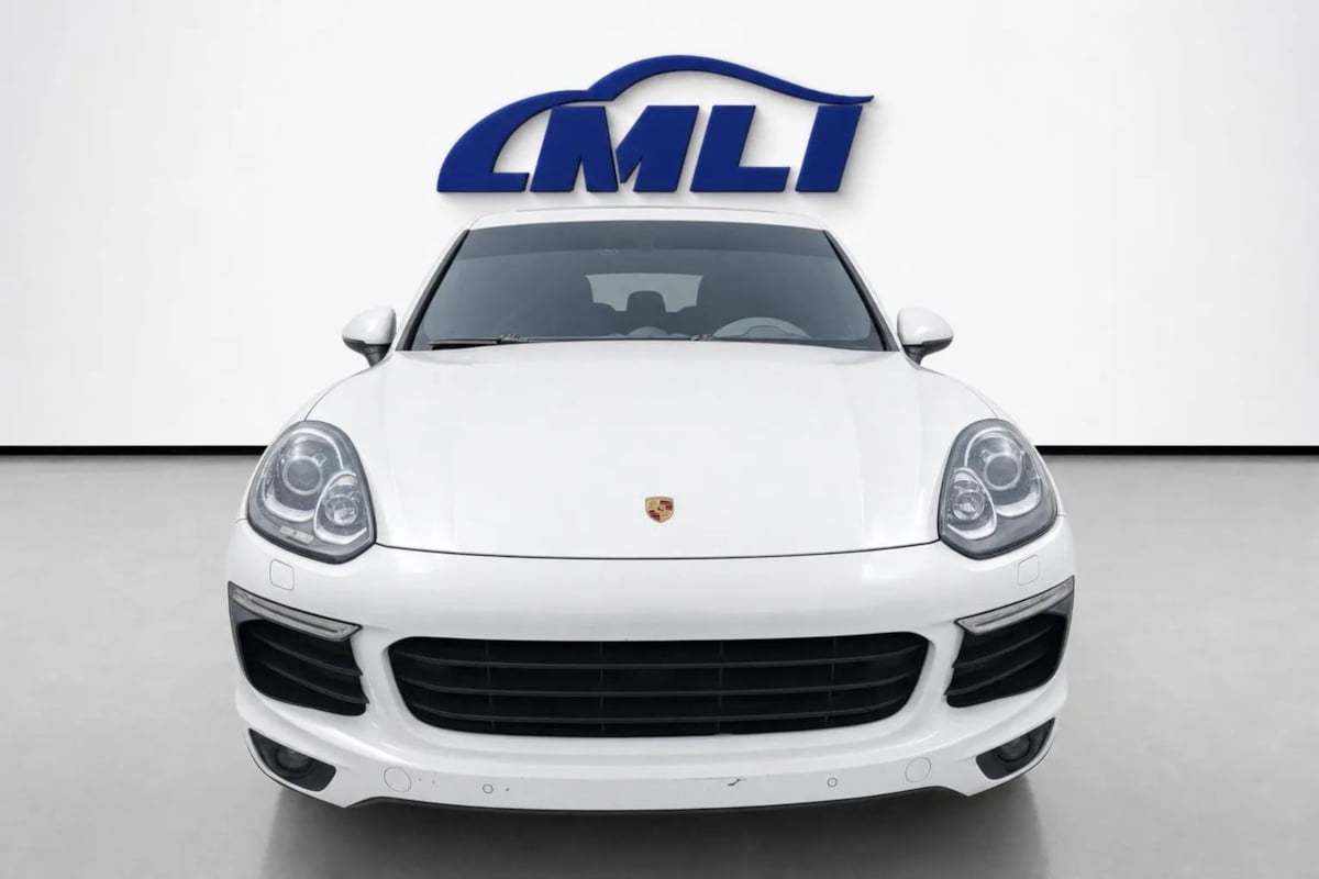 Porsche Cayenne photo 2