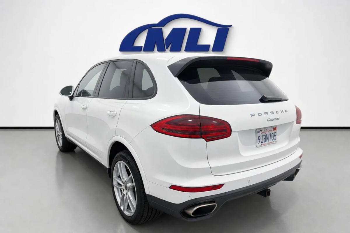 Porsche Cayenne photo 8