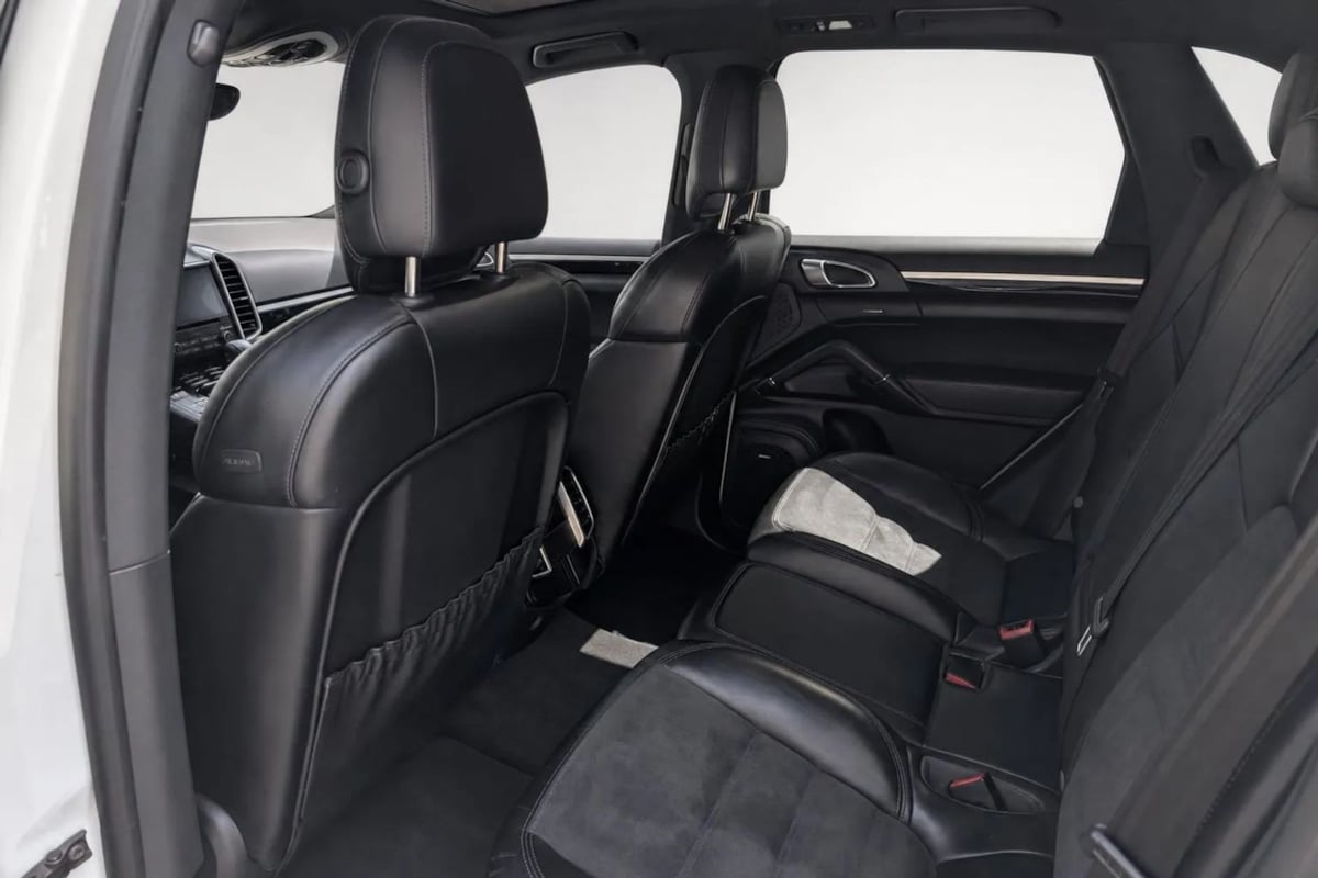Porsche Cayenne photo 14