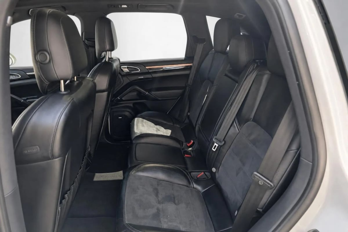 Porsche Cayenne photo 15