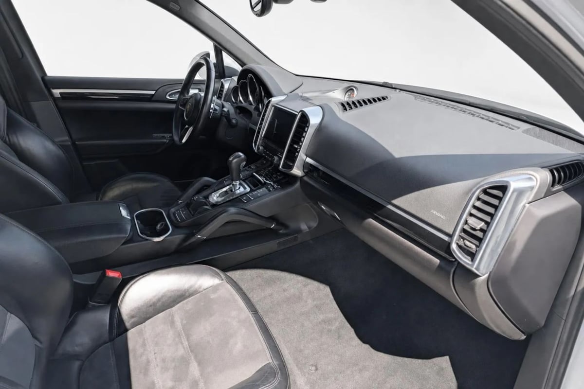 Porsche Cayenne photo 21
