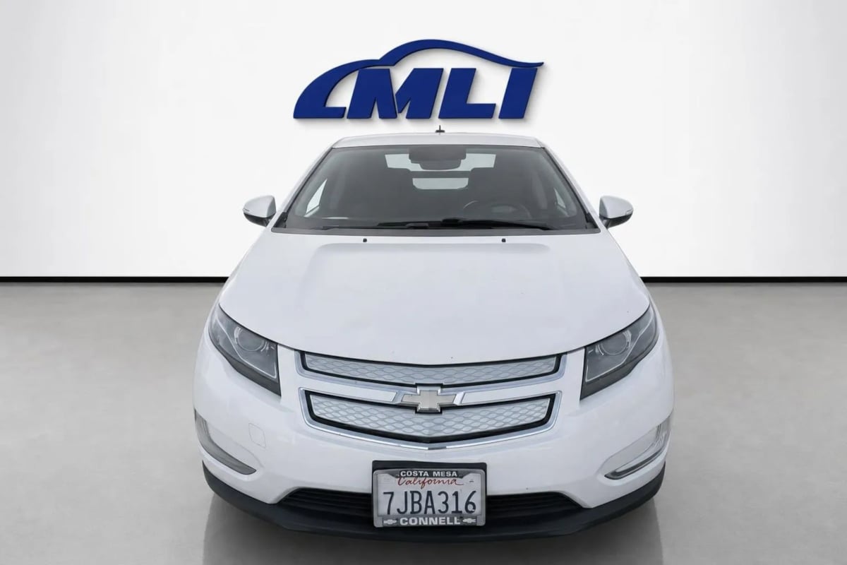 Chevrolet Volt photo 2