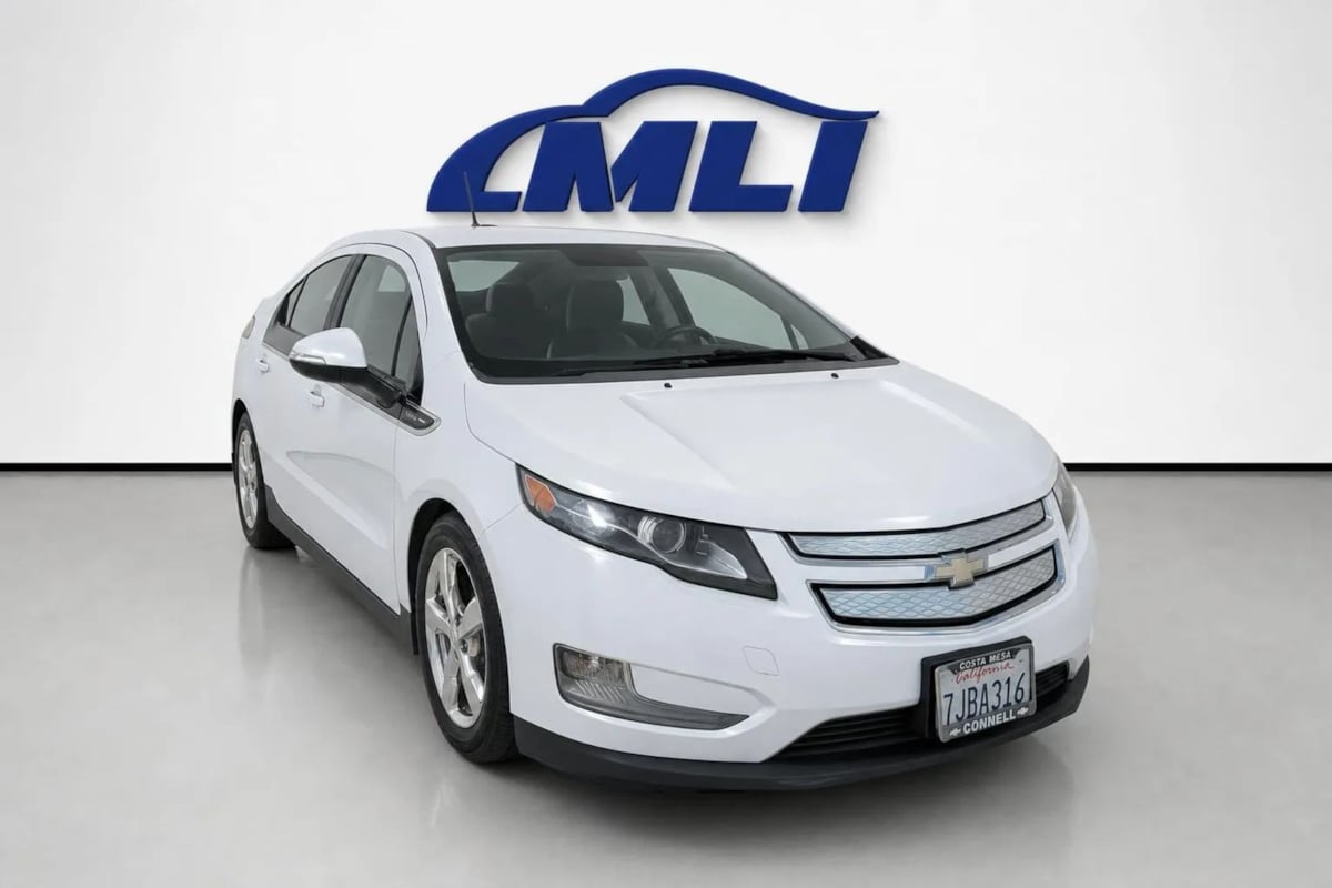 Chevrolet Volt photo 3