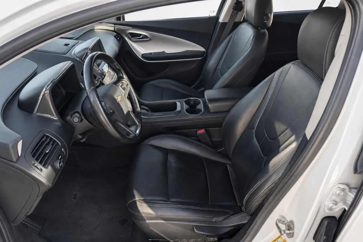 Chevrolet Volt photo 11