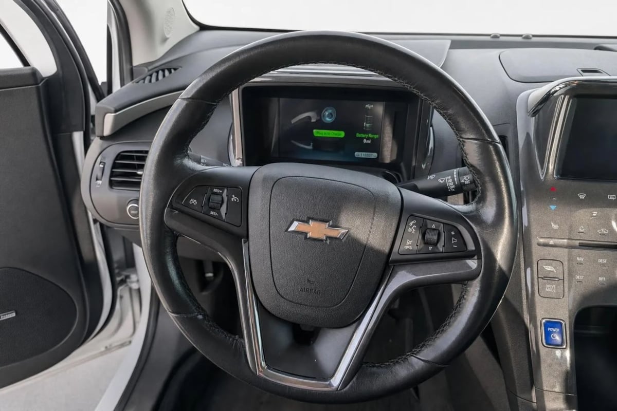Chevrolet Volt photo 17