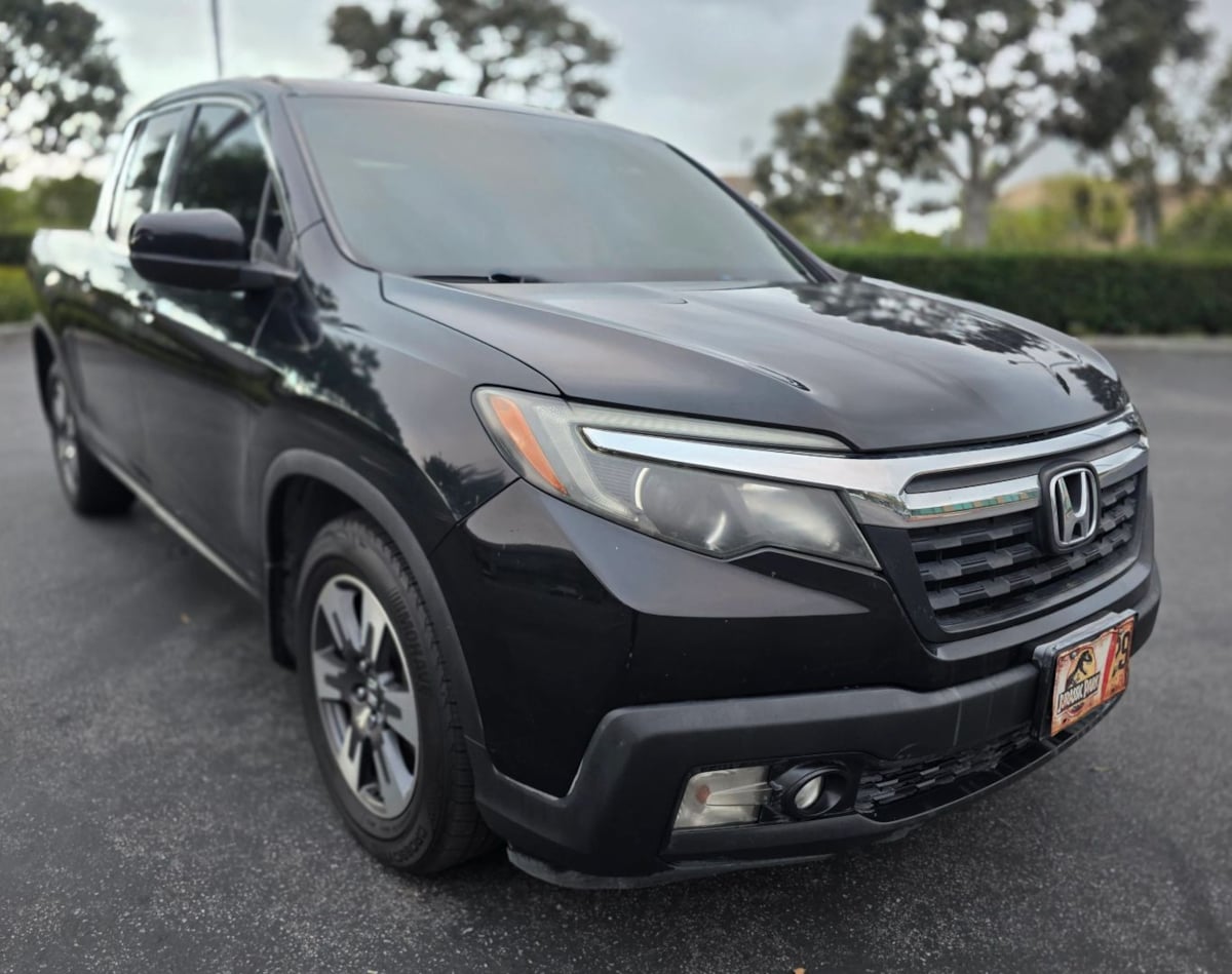 Photo 2 of this Honda Ridgeline