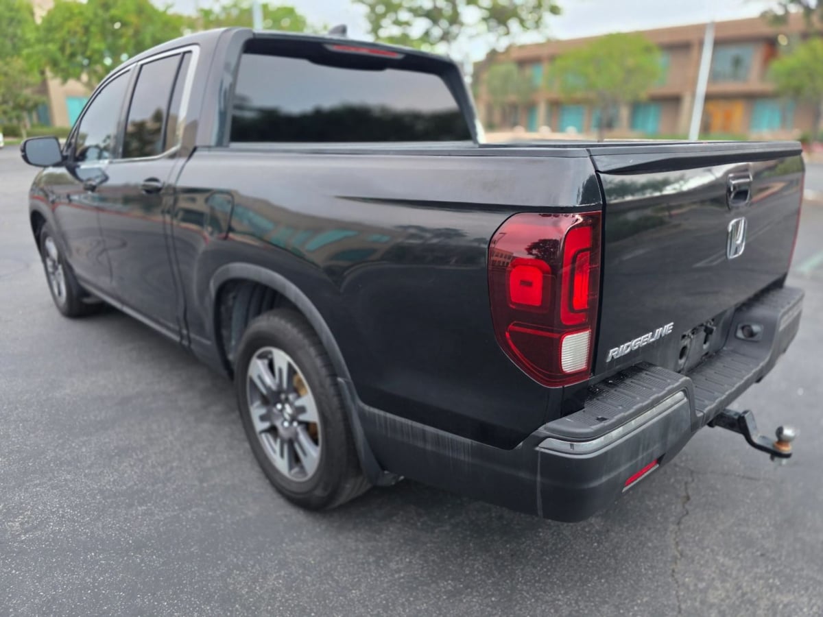 Photo 3 of this Honda Ridgeline