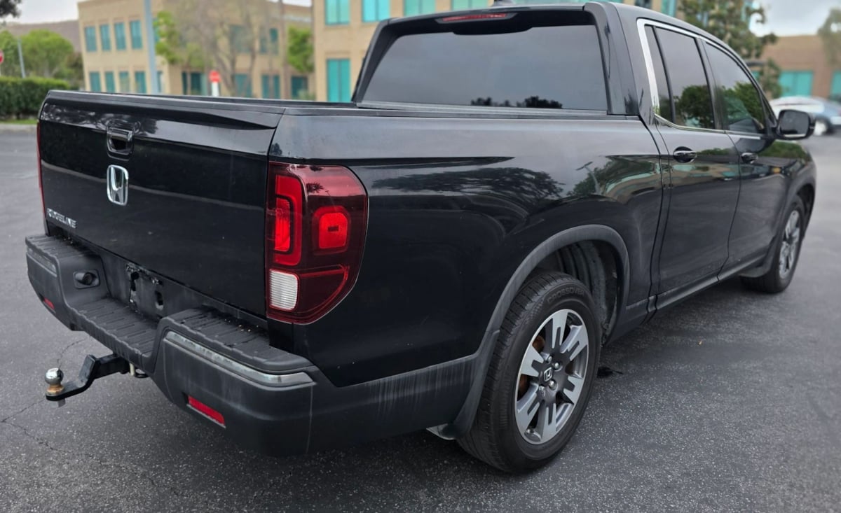 Photo 4 of this Honda Ridgeline