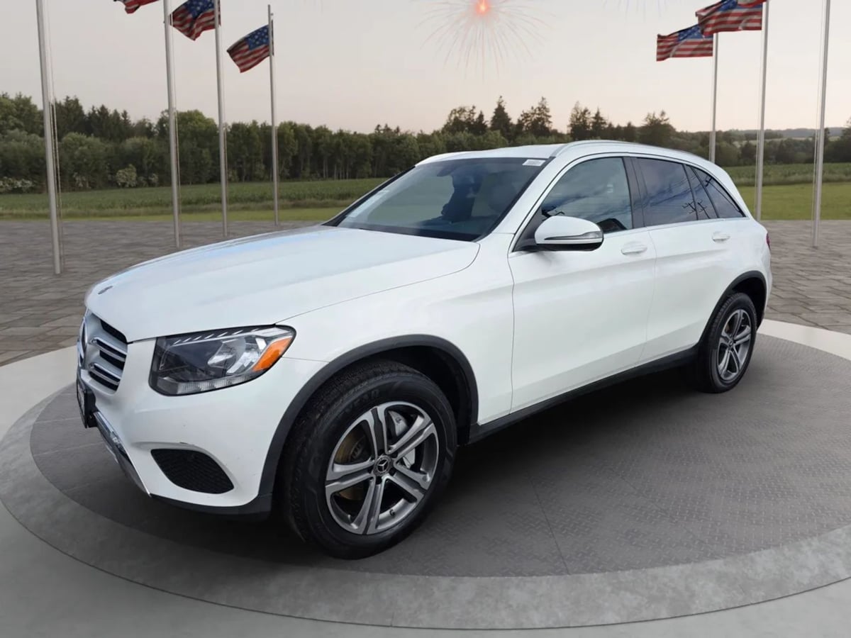 2018 Mercedes-Benz GLC GLC300 - Photo 2