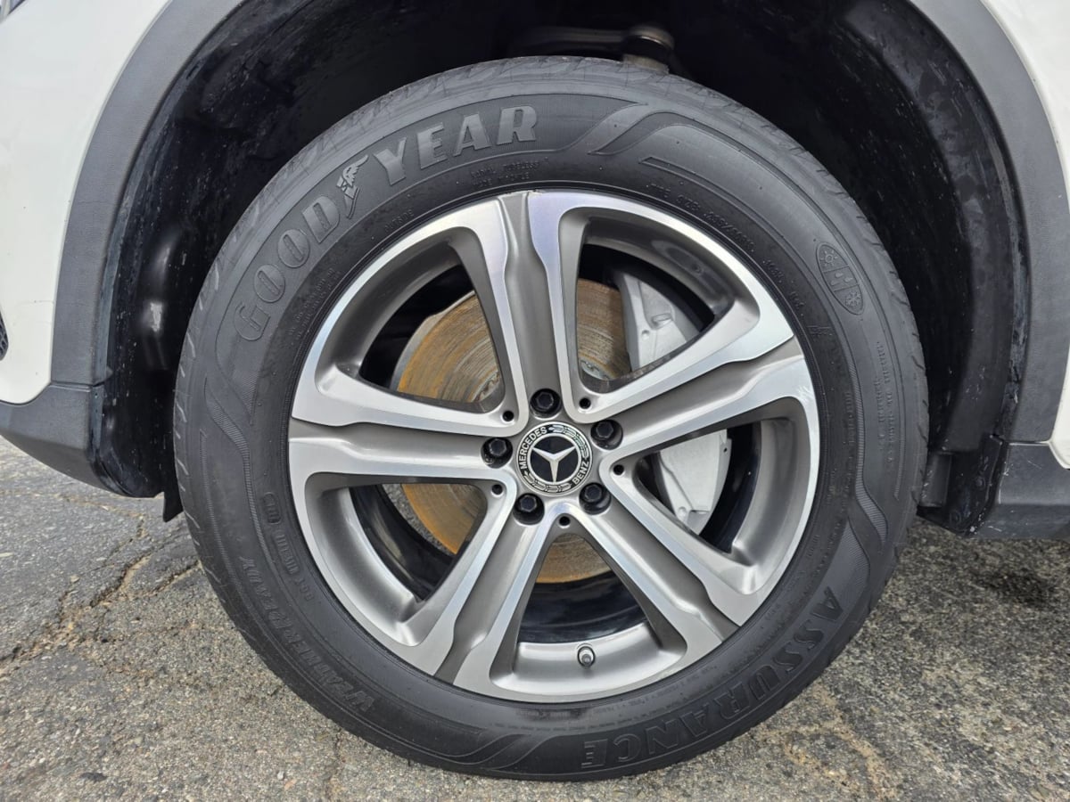 2018 Mercedes-Benz GLC GLC300 - Photo 9