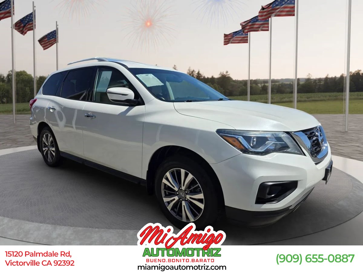 2018 Nissan Pathfinder SV 2WD's photo