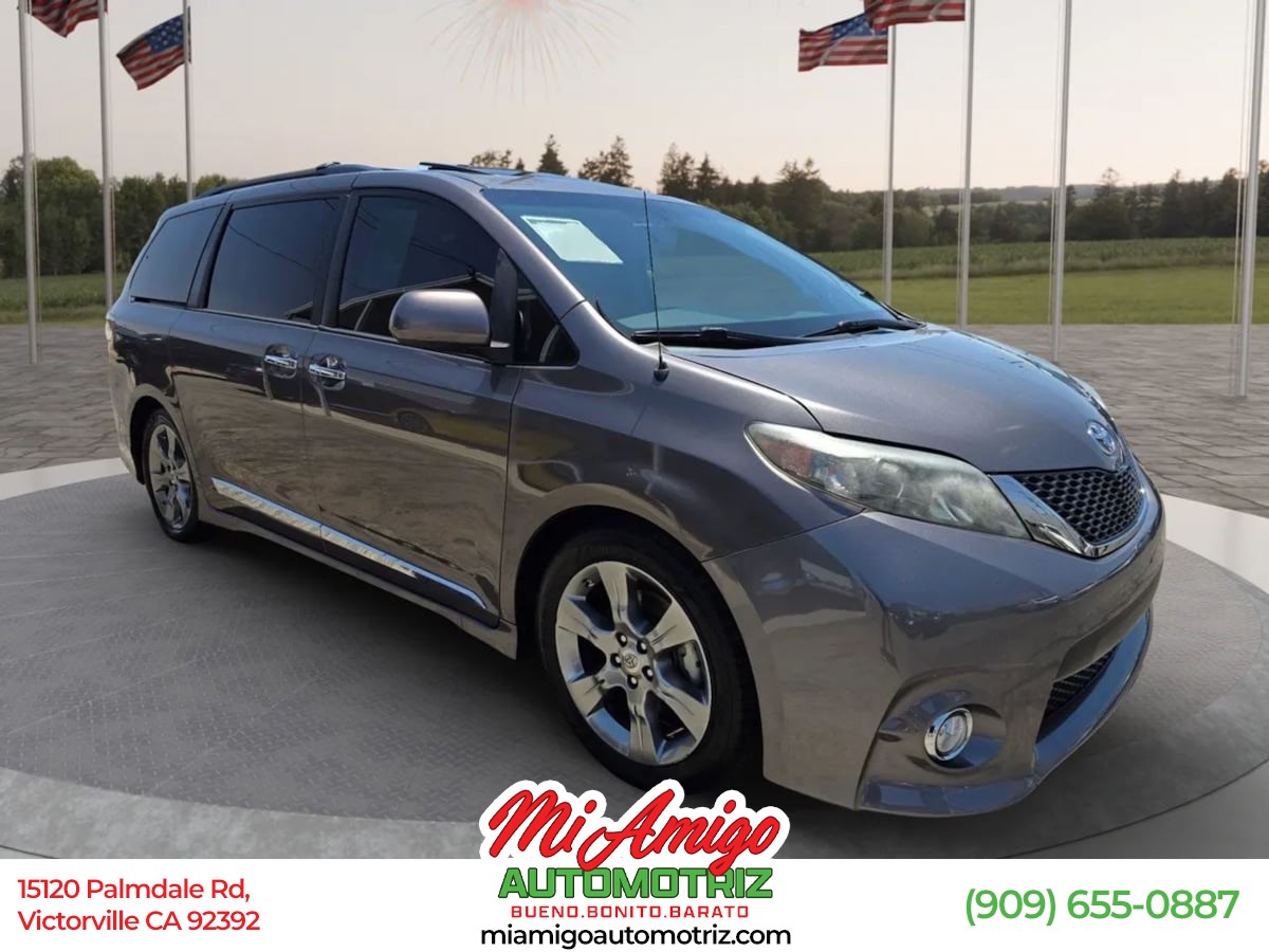 2014 Toyota Sienna SE V6 8-Passenger's photo