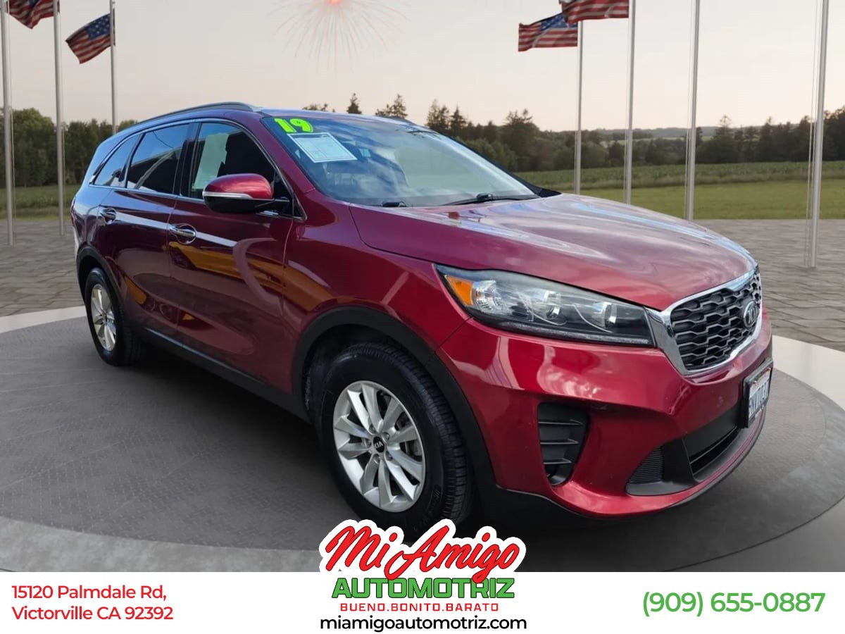 2019 Kia Sorento LX AT's photo