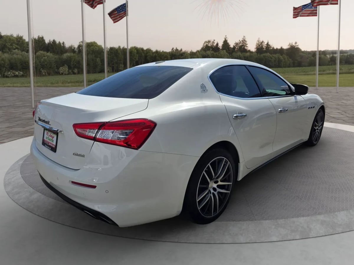 Photo 5 of this Maserati Ghibli
