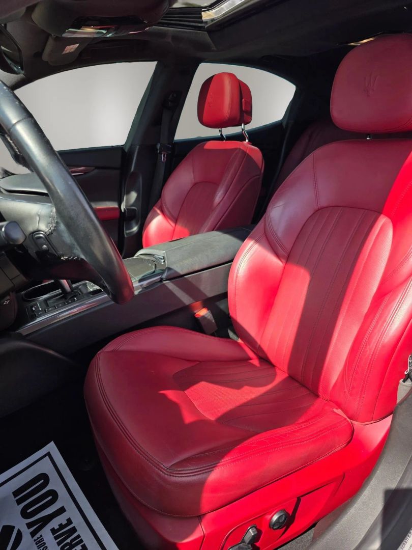 Photo 11 of this Maserati Ghibli