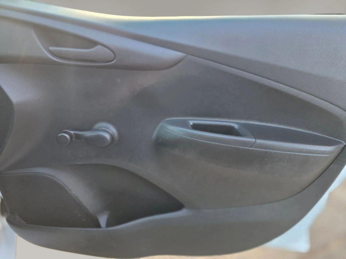 Photo 15 of this Chevrolet Spark