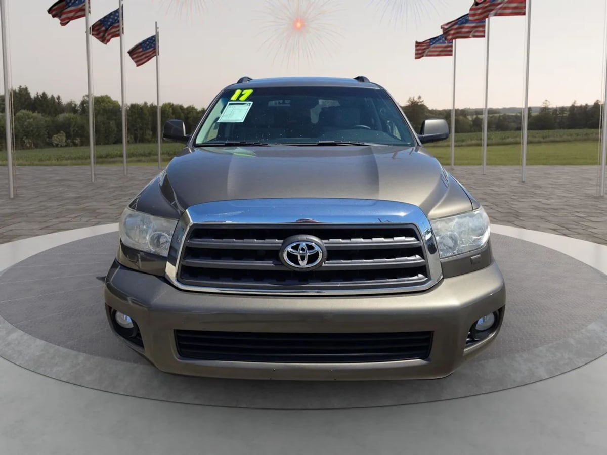 Photo 3 of this Toyota Sequoia