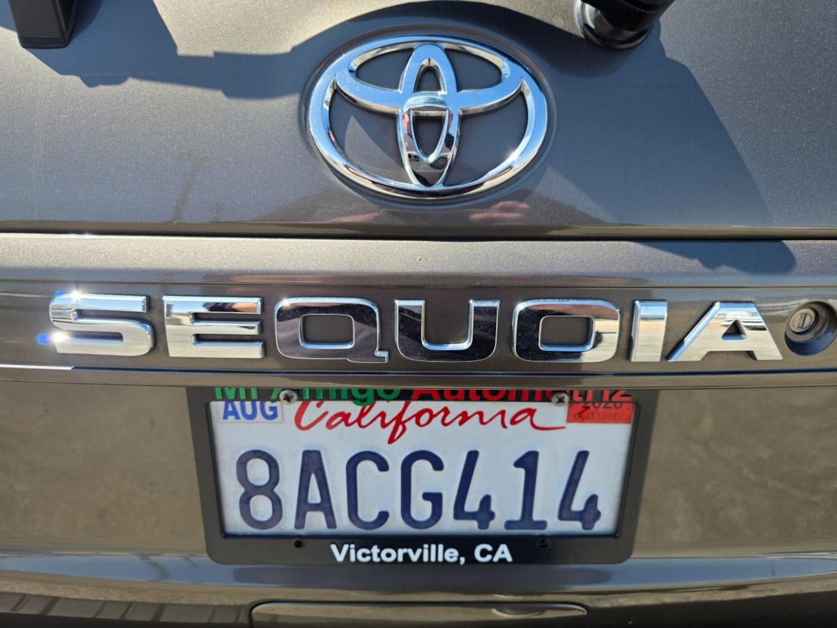 Photo 7 of this Toyota Sequoia
