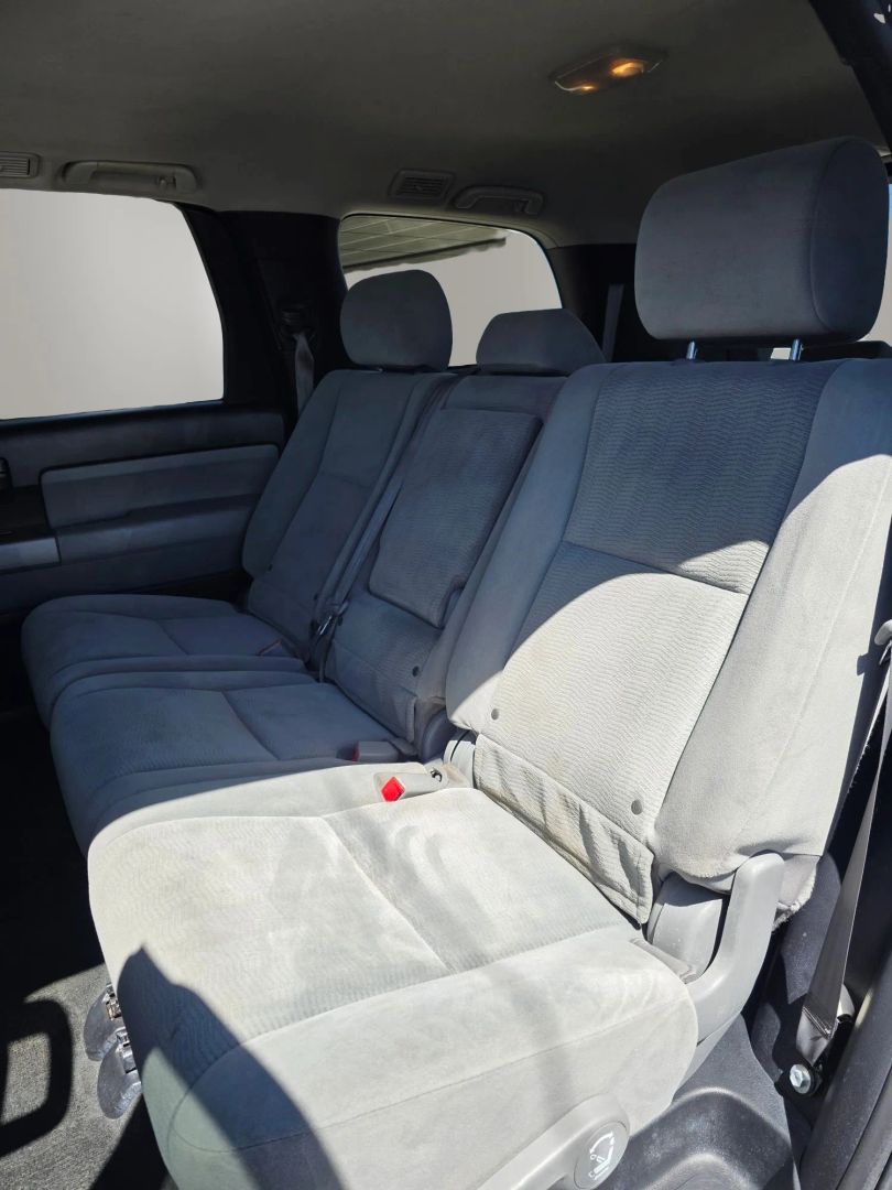 Photo 12 of this Toyota Sequoia