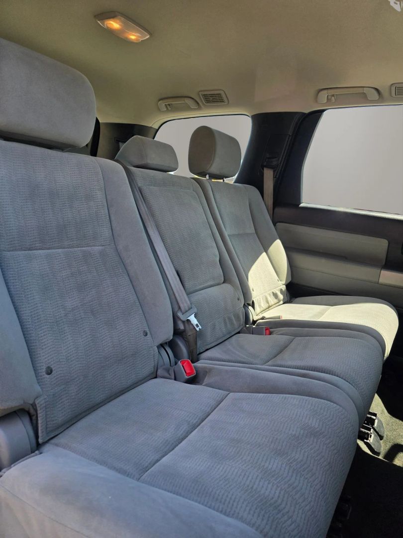 Photo 15 of this Toyota Sequoia