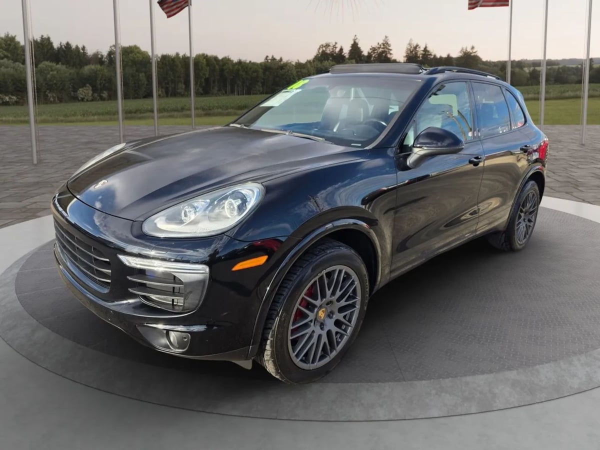 2018 Porsche Cayenne Platinum Edition - Photo 2
