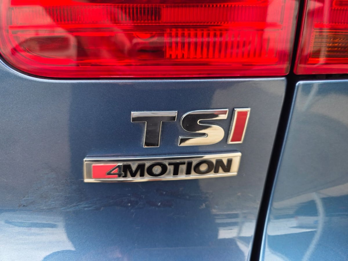 Photo 8 of this Volkswagen Tiguan