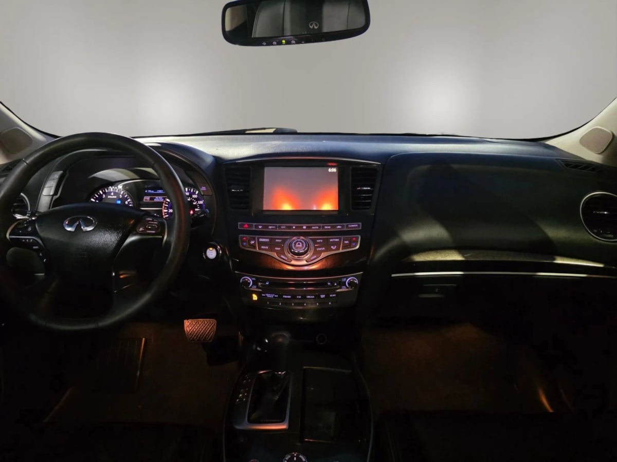 Photo 9 of this INFINITI QX60