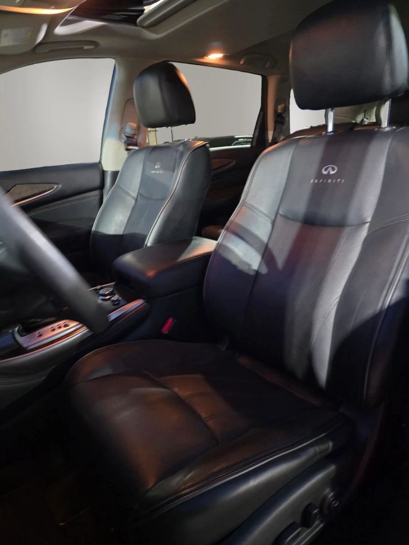 Photo 10 of this INFINITI QX60