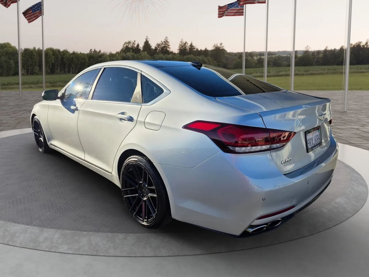 Photo 4 of this Hyundai Genesis