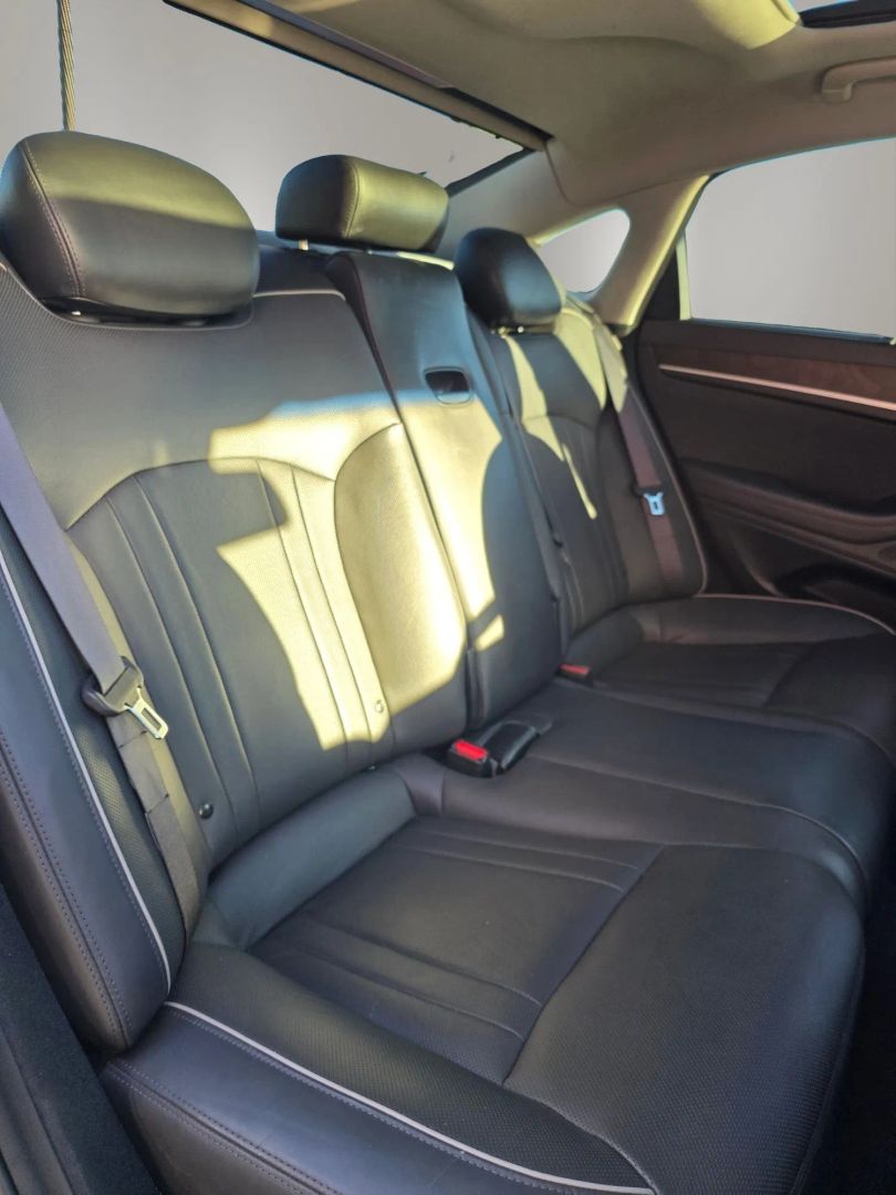Photo 13 of this Hyundai Genesis