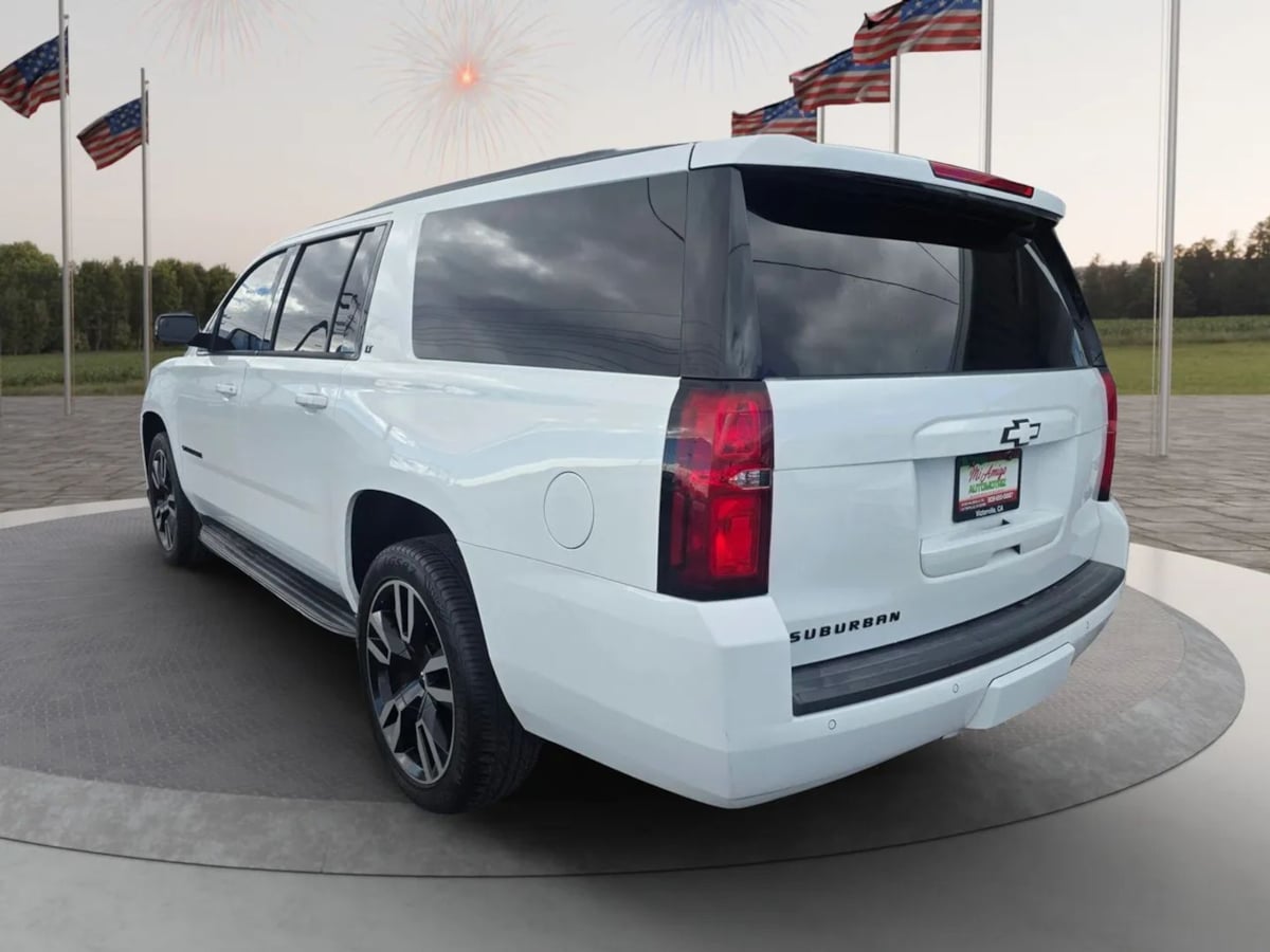 Photo 4 of this Chevrolet Suburban