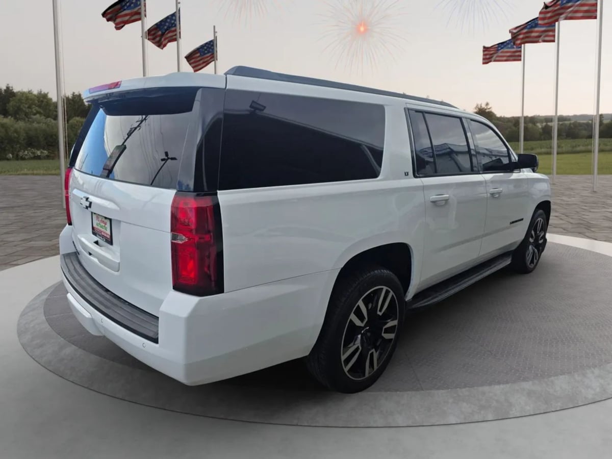 Photo 5 of this Chevrolet Suburban