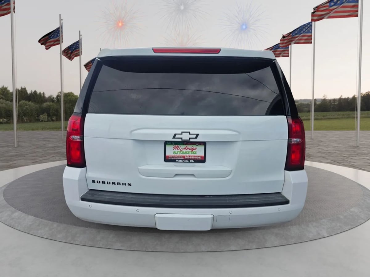 Photo 6 of this Chevrolet Suburban