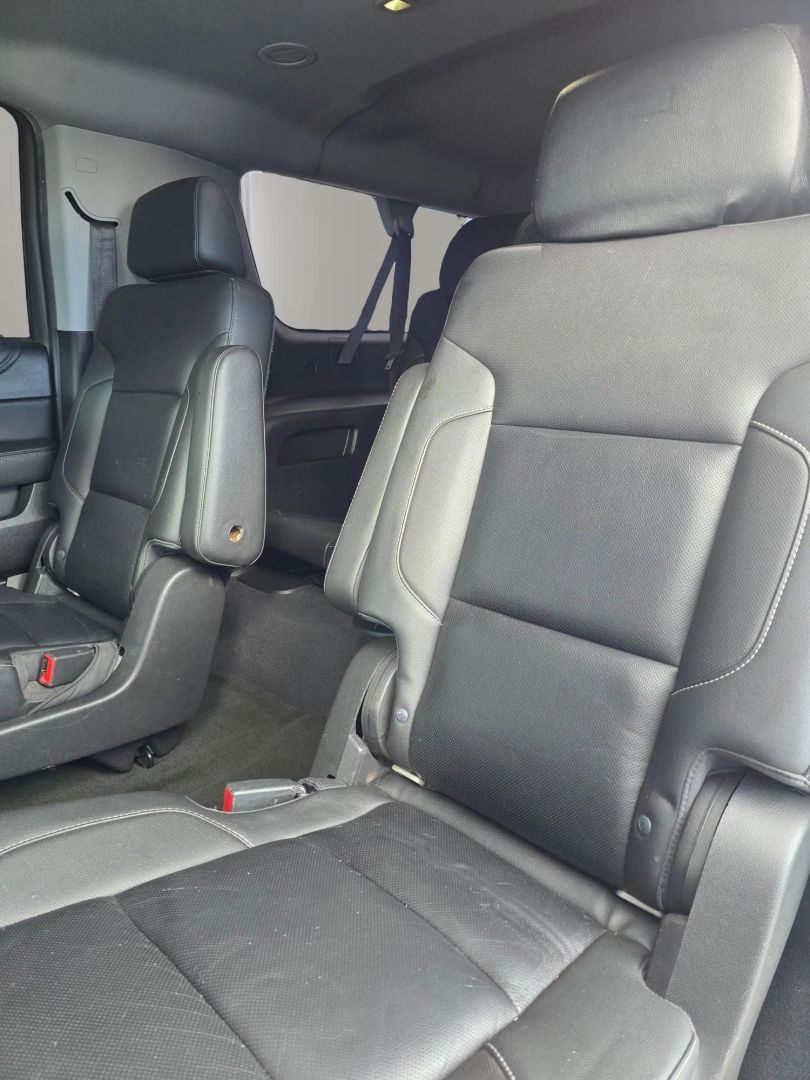 Photo 11 of this Chevrolet Suburban