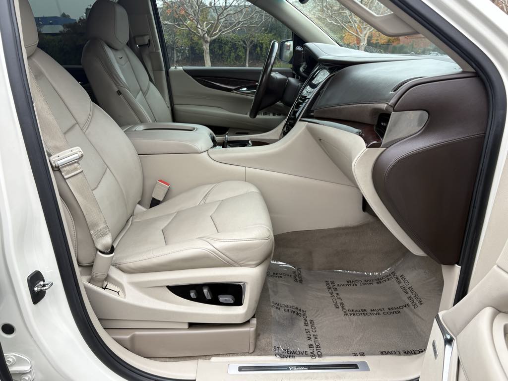 2015 Cadillac Escalade Luxury - Photo 14