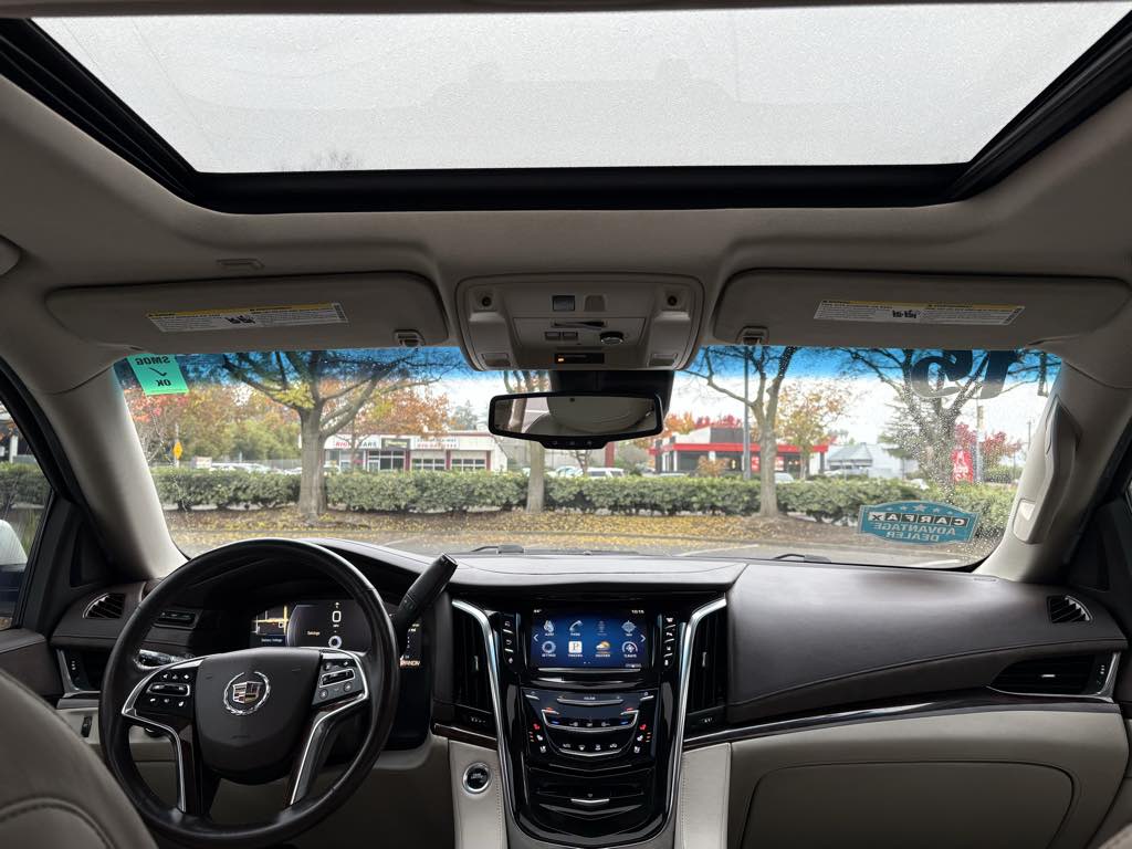 2015 Cadillac Escalade Luxury - Photo 21