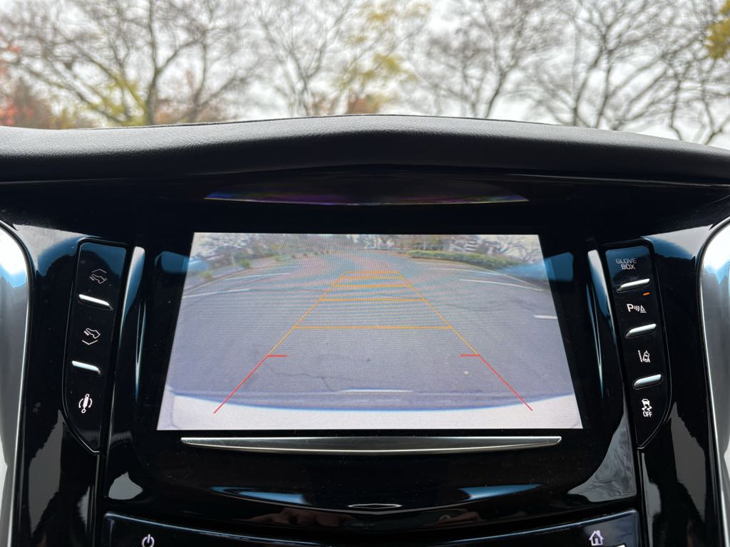 2015 Cadillac Escalade Luxury - Photo 23