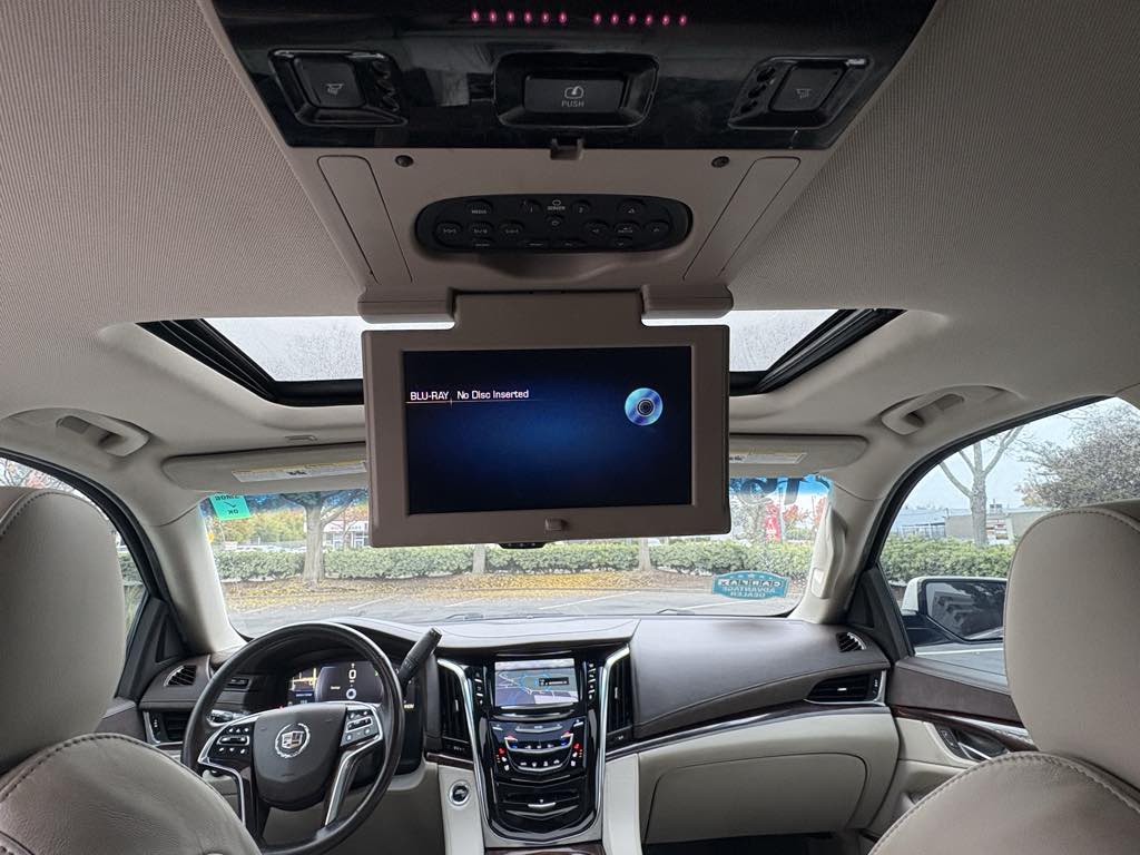2015 Cadillac Escalade Luxury - Photo 27