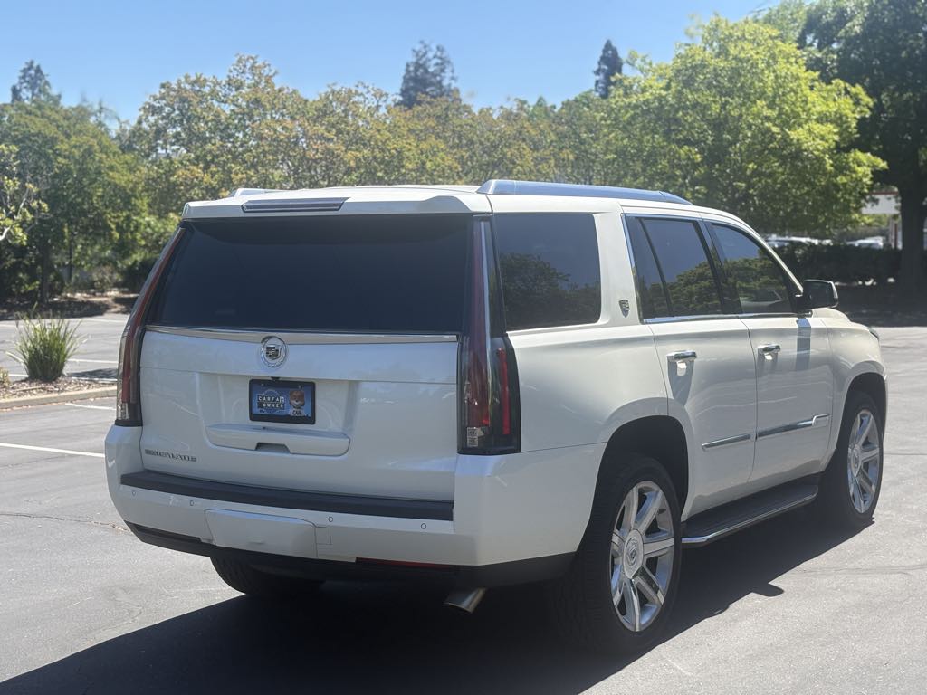 2015 Cadillac Escalade Luxury - Photo 7