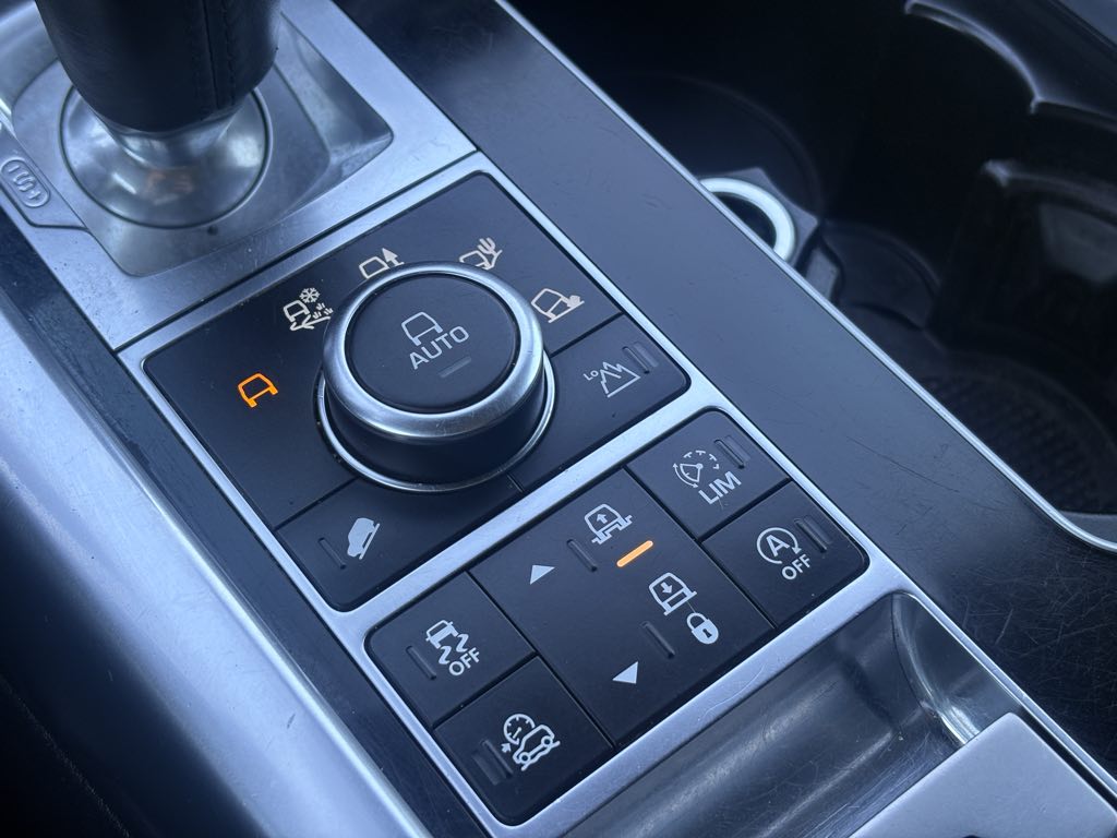 2017 Land Rover Range Rover Sport HSE - Photo 17