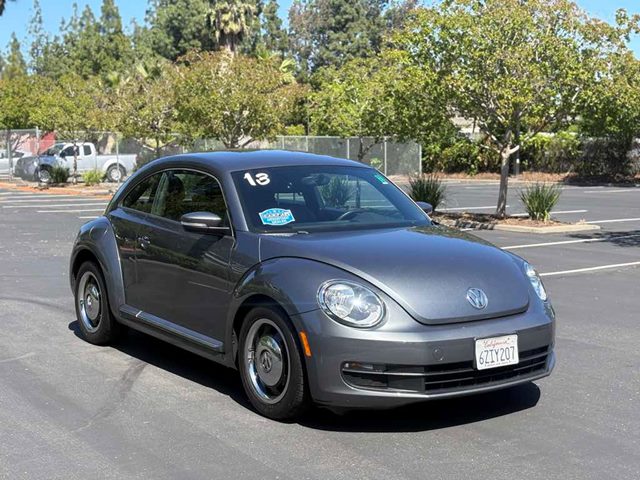 Platinum Gray Metallic 2013 Volkswagen Beetle 2.5L Fender Edition Hatchback Front-Wheel Drive Automatic