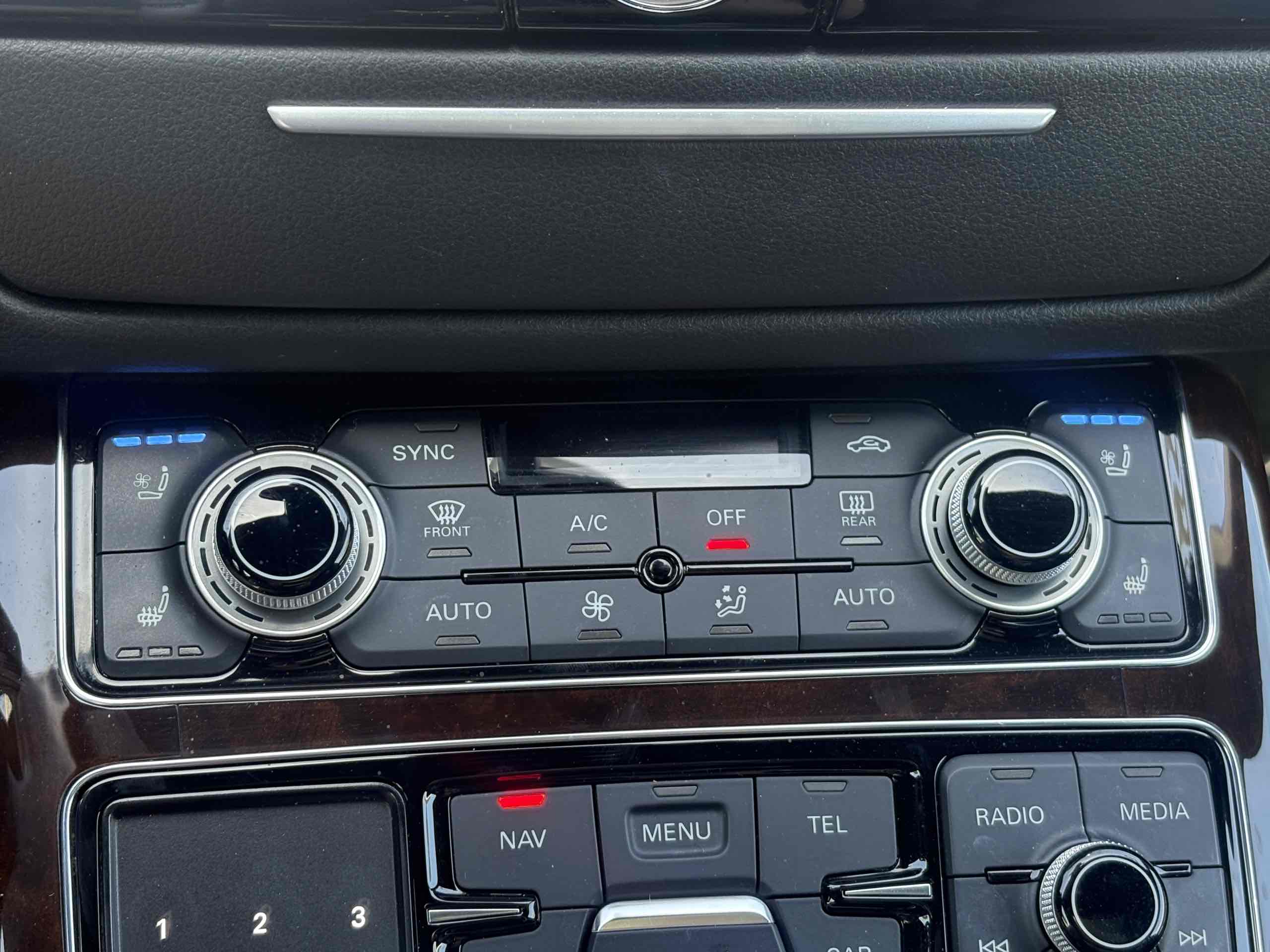 2015 Audi A8 Base - Photo 21