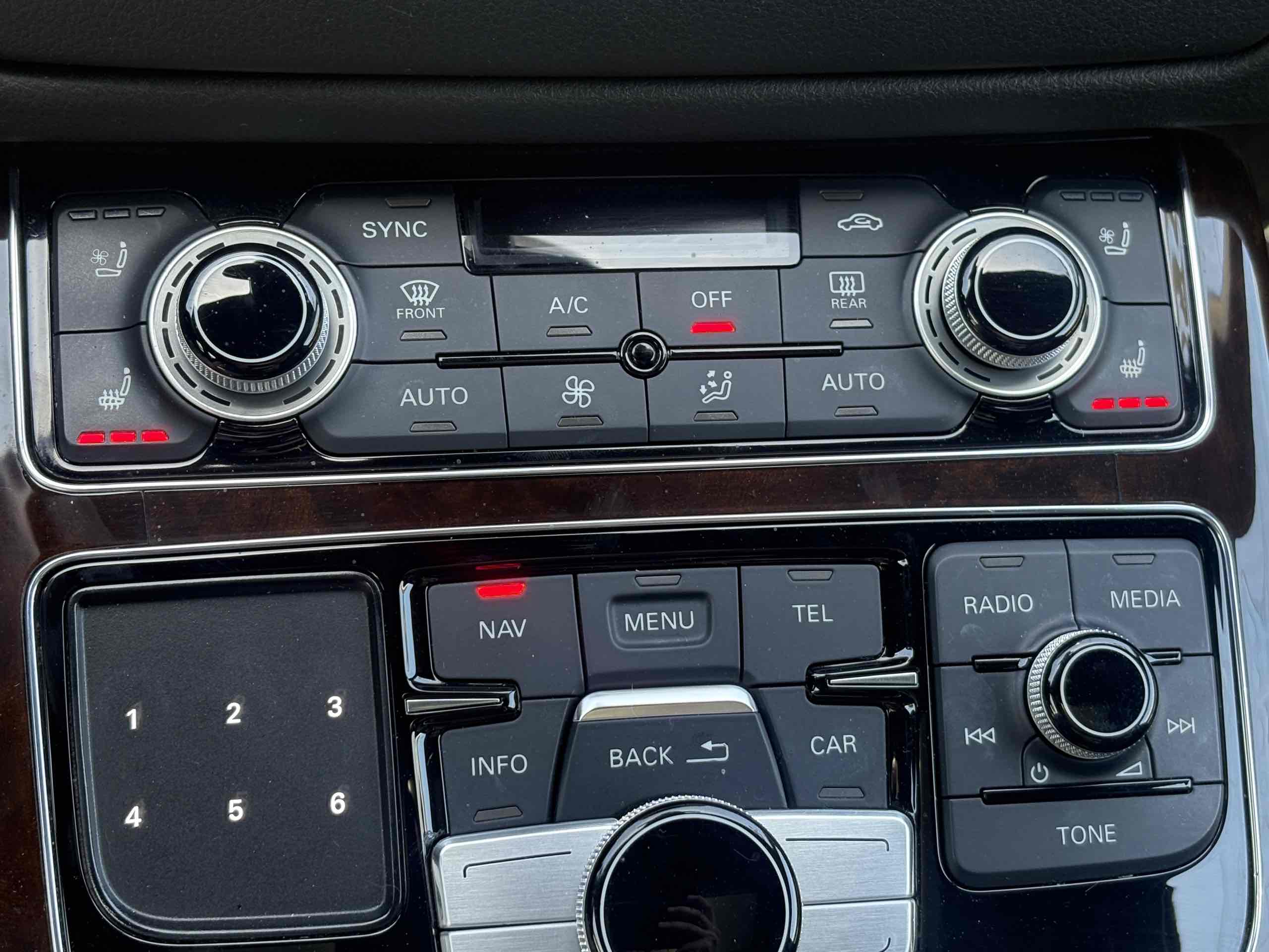 2015 Audi A8 Base - Photo 22