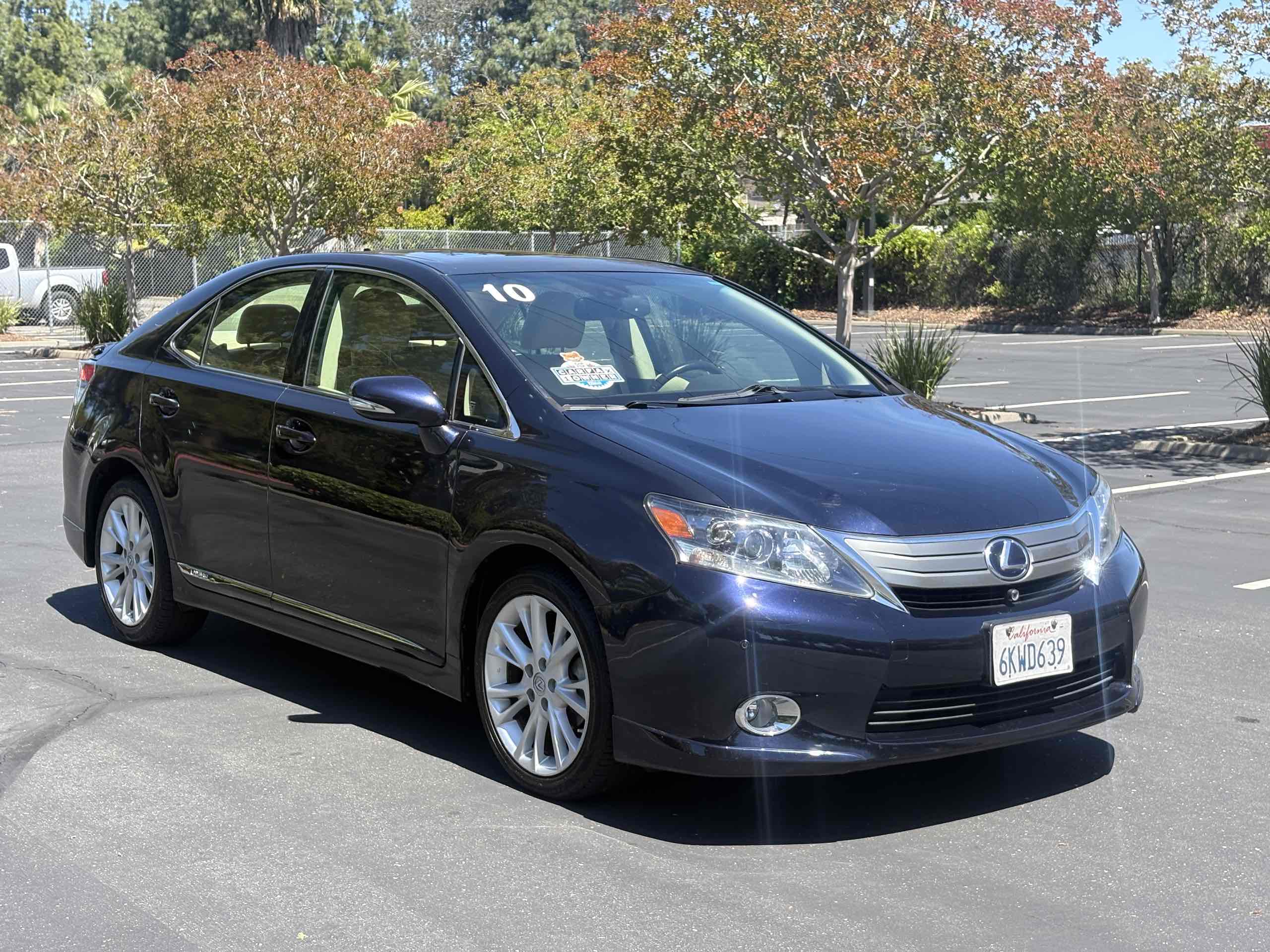 2010 Lexus HS 250h 250h Premium's photo