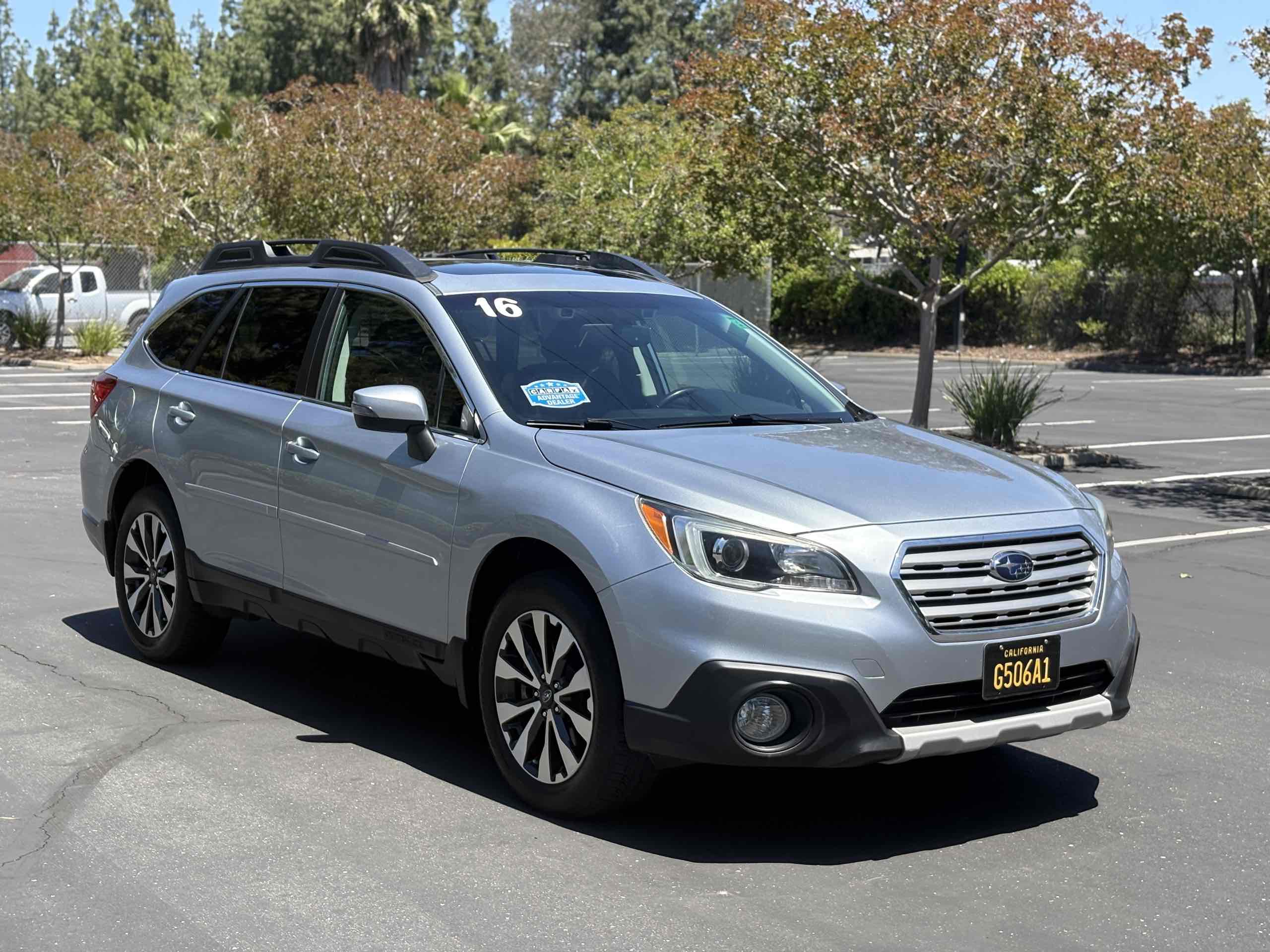 2016 Subaru Outback 2.5i Limited CVT PZEV's photo