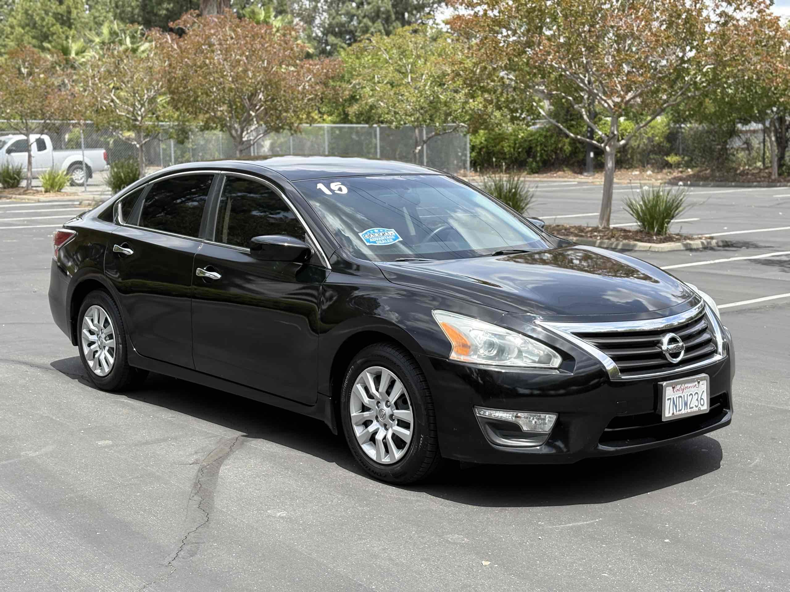 2015 Nissan Altima's photo