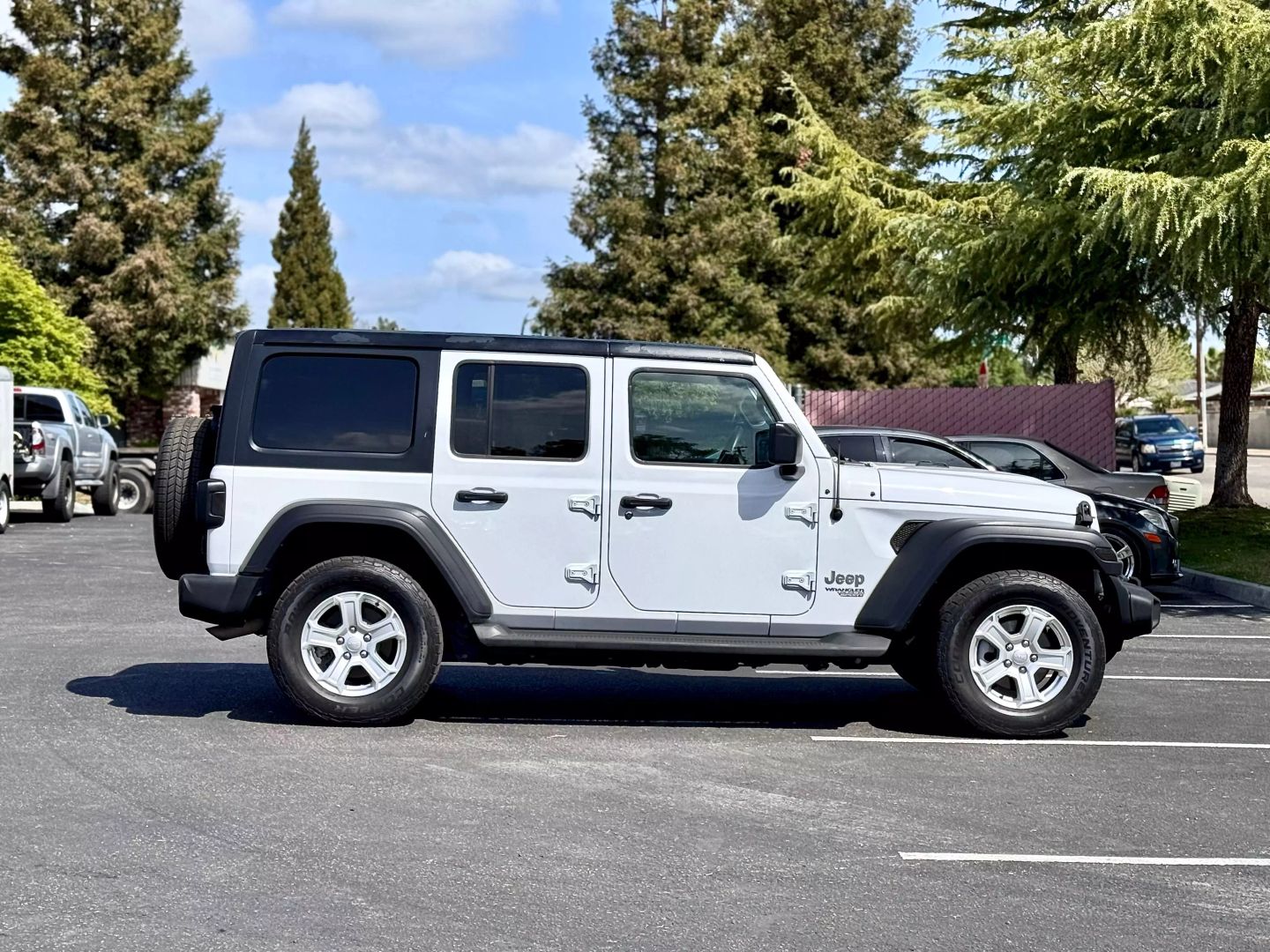 2019 Jeep Wrangler Unlimited Sport S - Photo 2