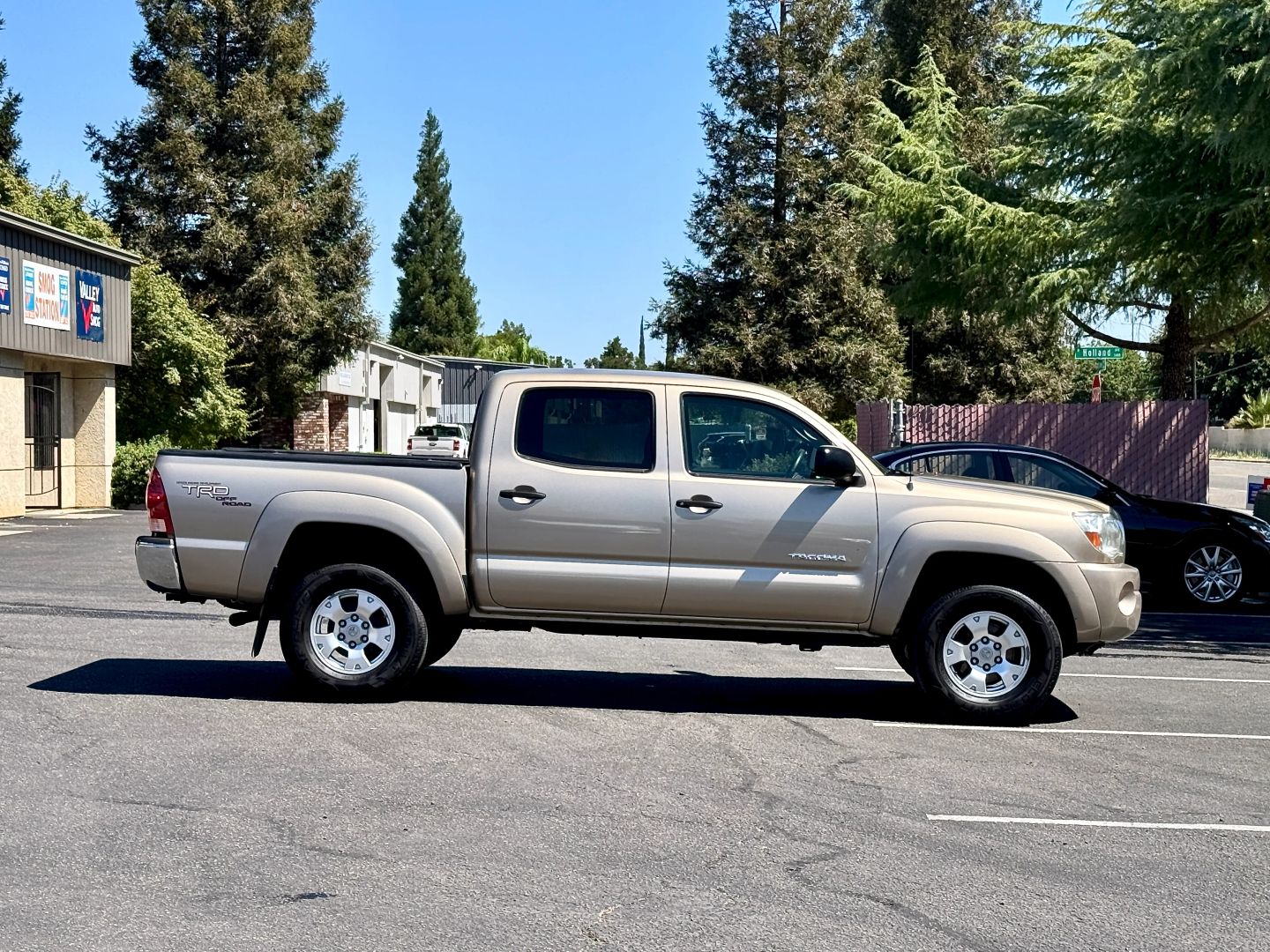 2007 Toyota Tacoma PreRunner - Photo 2