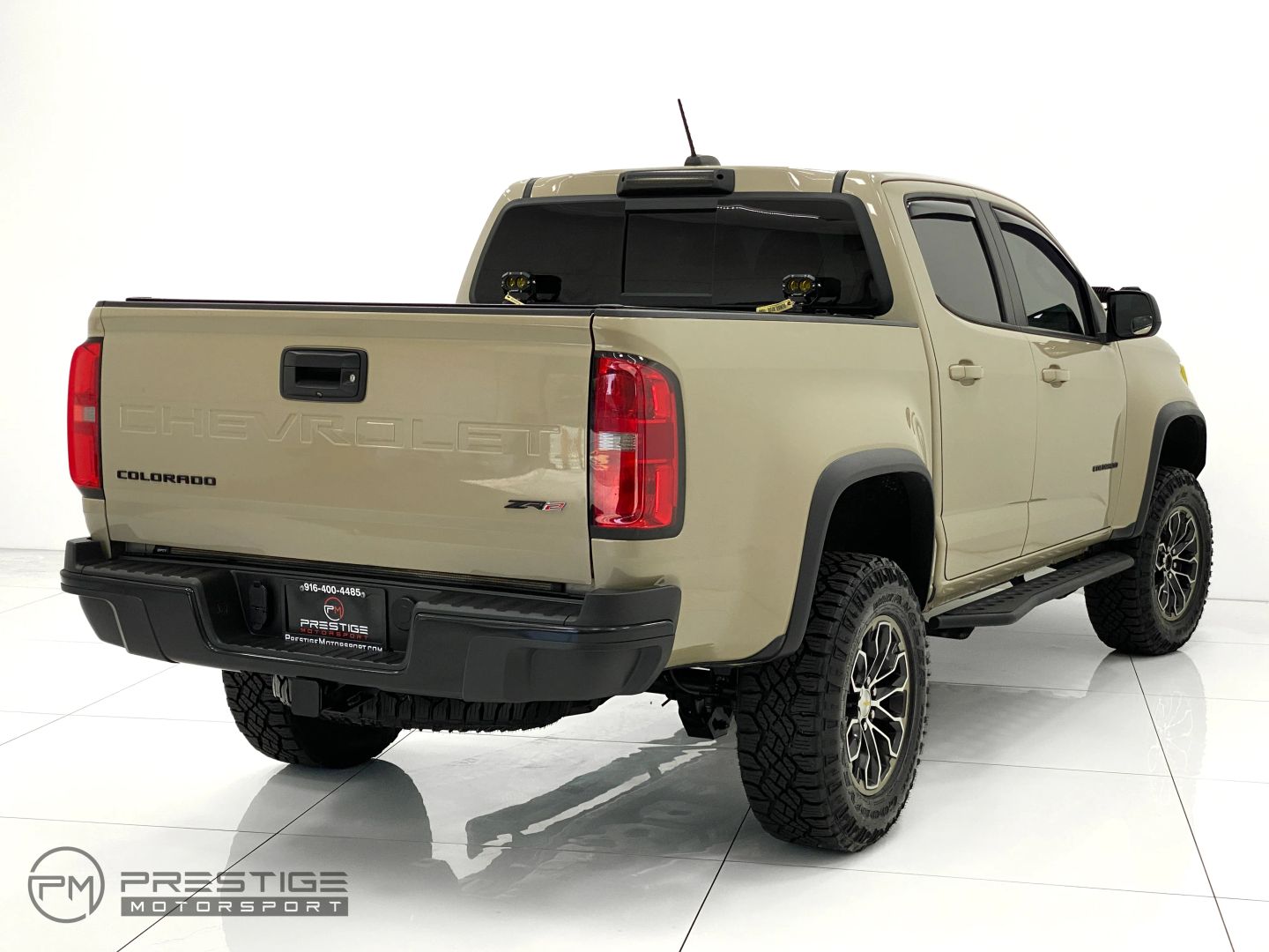 View vehicle photo 6