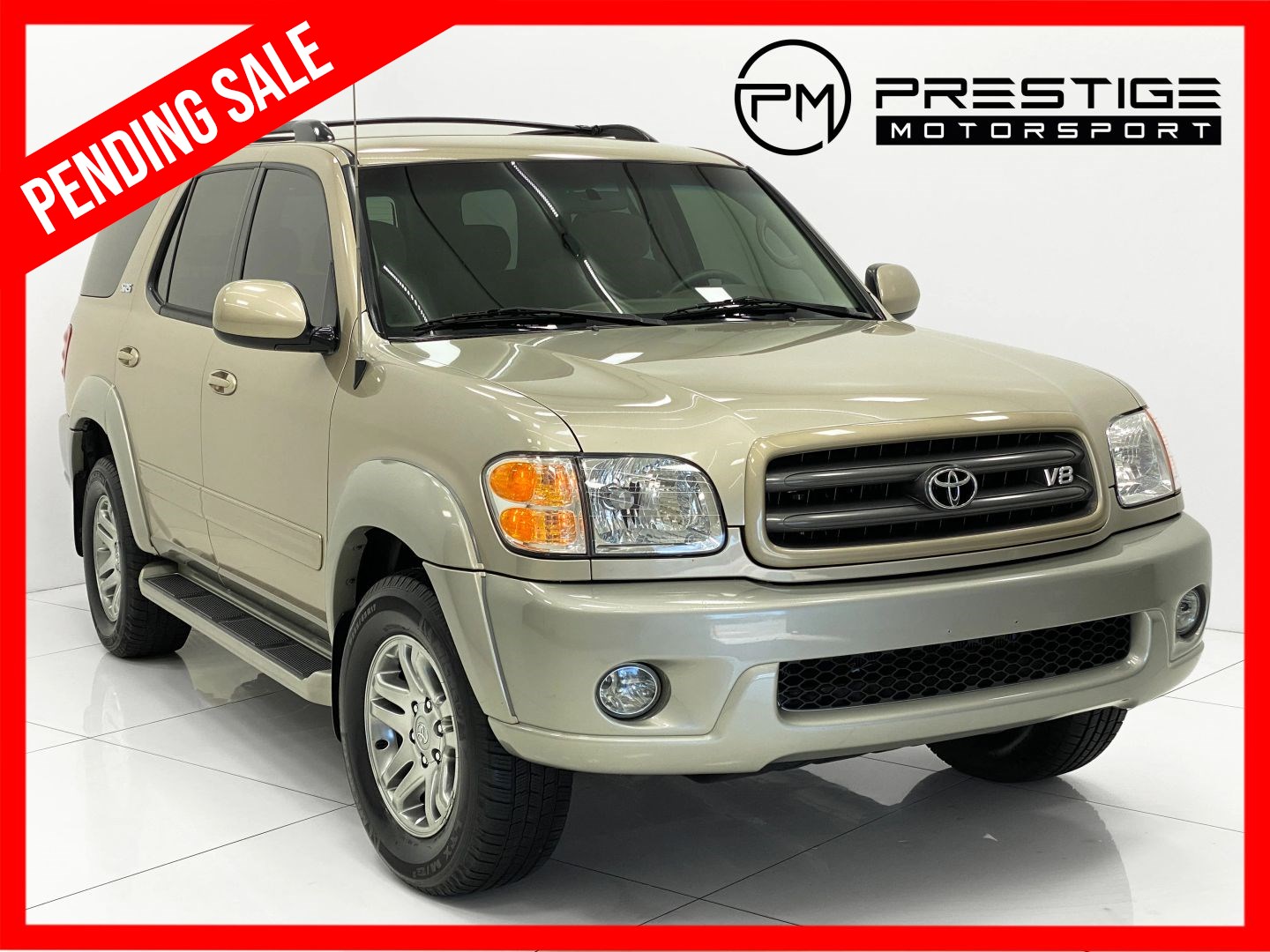 2004 Toyota Sequoia SR5's photo